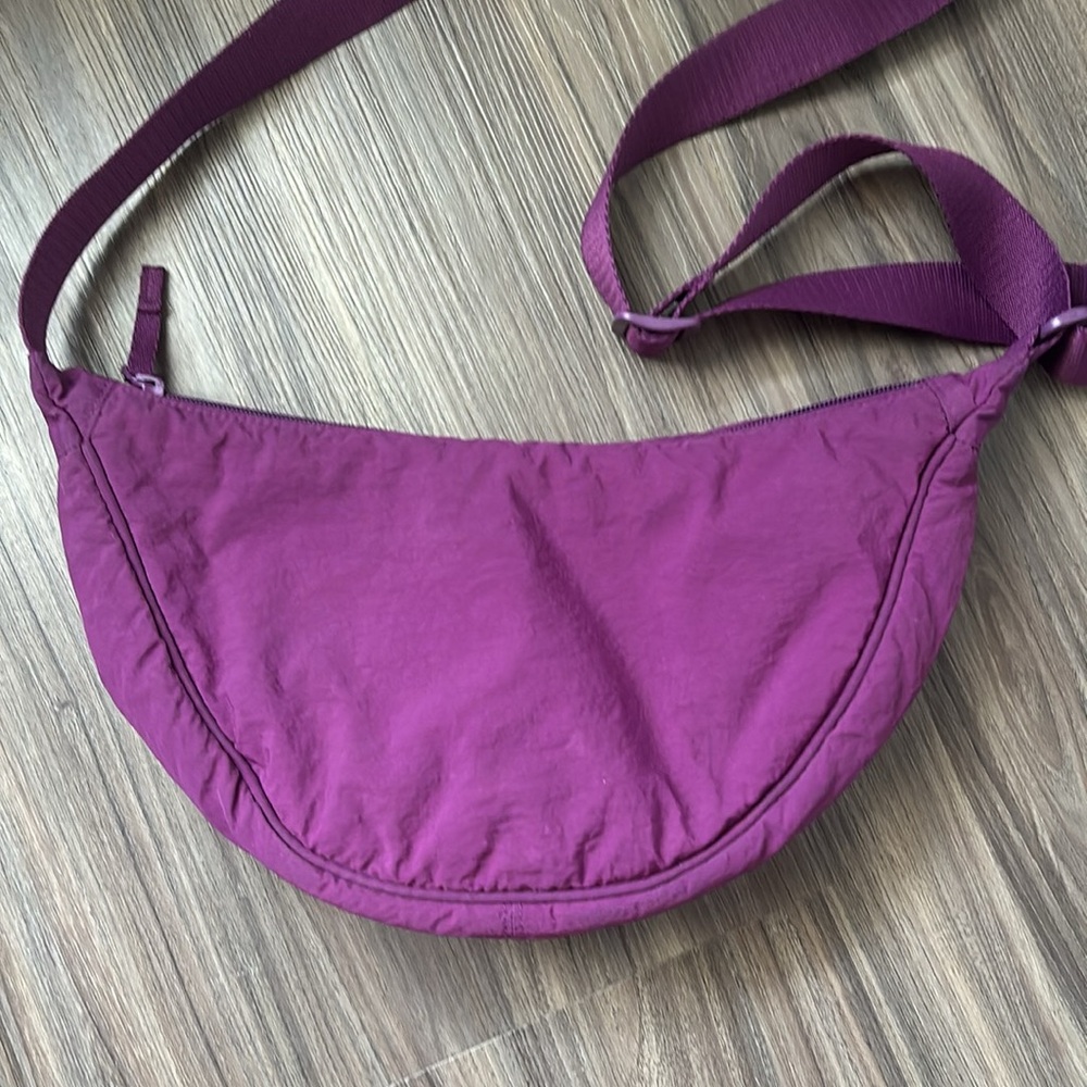Uniqlo Round Mini Shoulder Bag - Picture 2 of 5